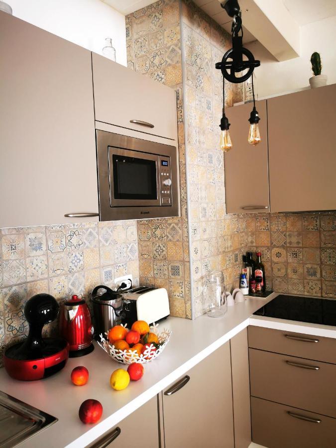 Charming Portuguese Style Apartment, For Rent "Vida A Portuguesa", "Gaivota" Alojamento Local Portimao Exterior photo